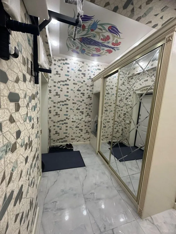 Satılır 3 otaqlı mənzil 117 m²