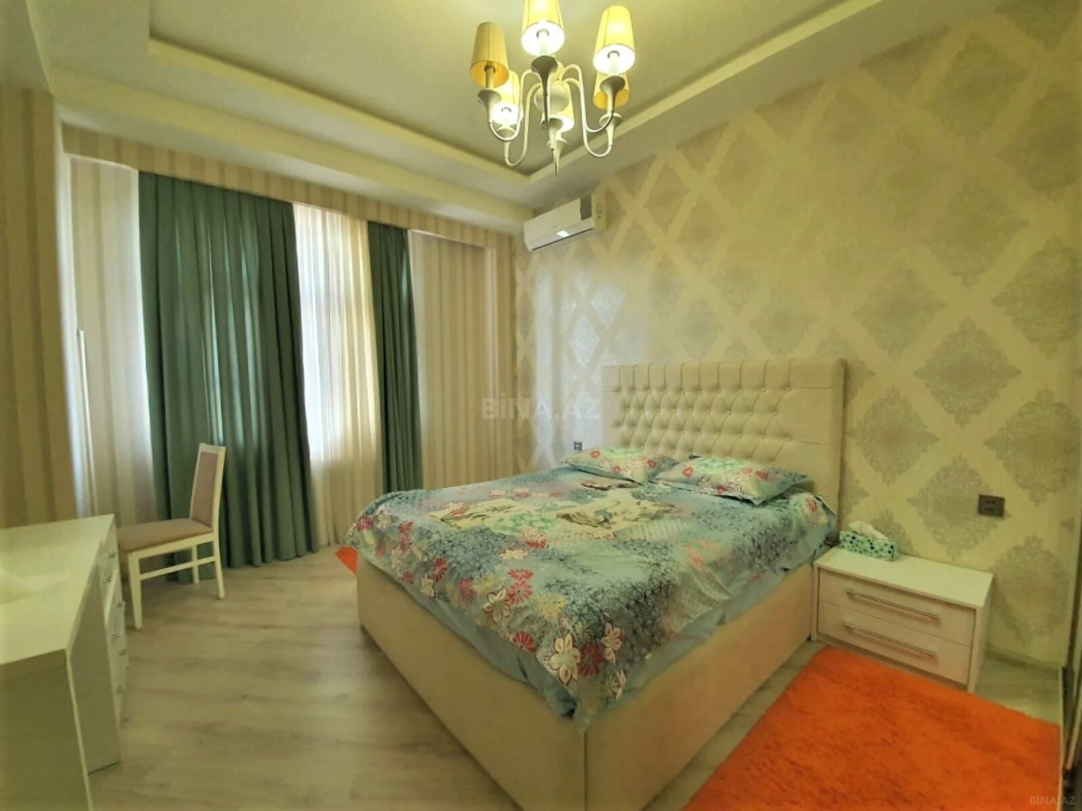 Kirayə verilir 3 otaqlı mənzil 120 m²