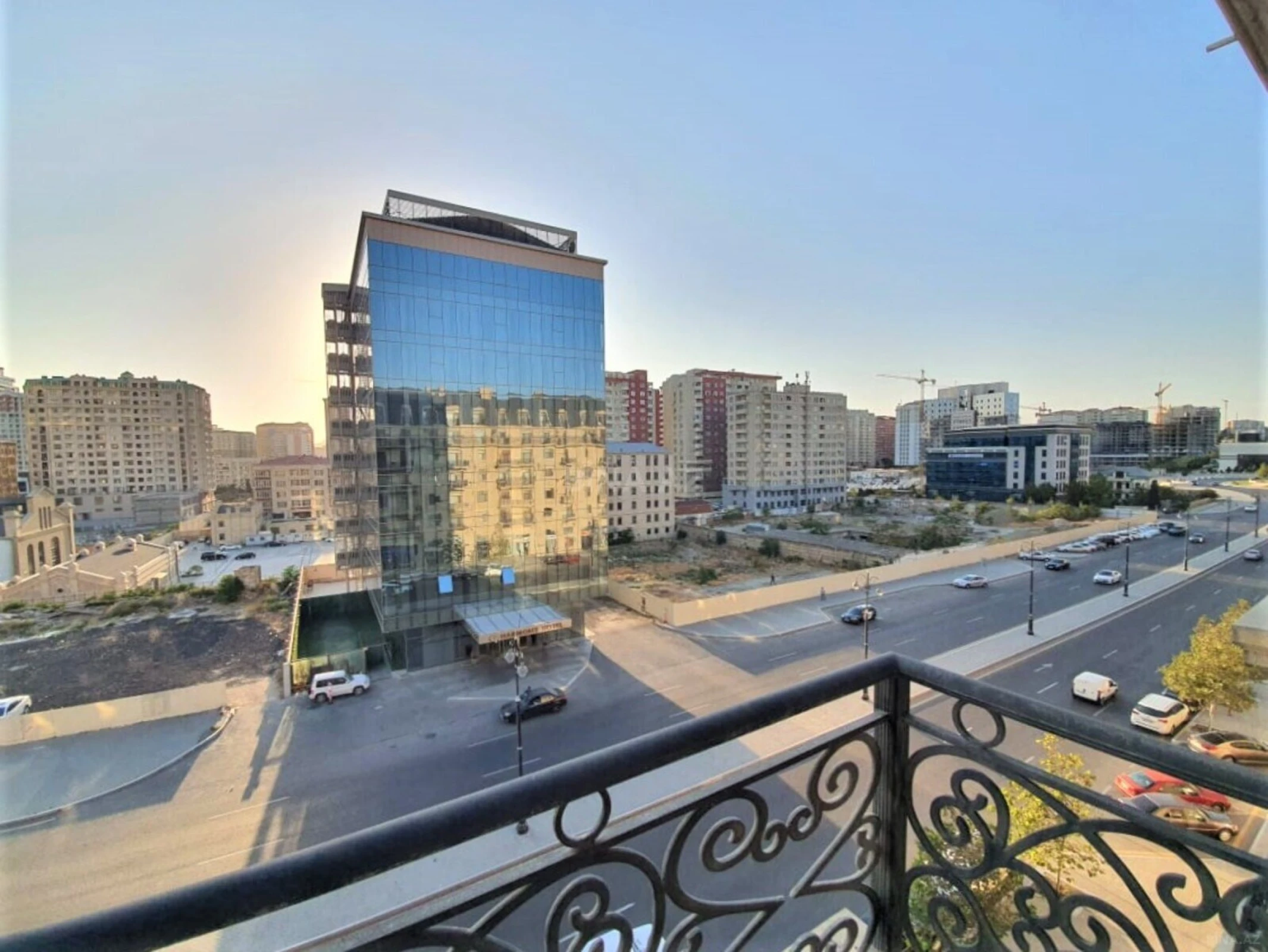 Kirayə verilir 3 otaqlı mənzil 120 m²