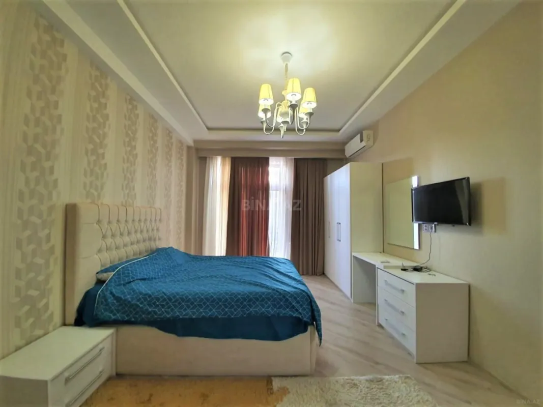 Kirayə verilir 3 otaqlı mənzil 120 m²