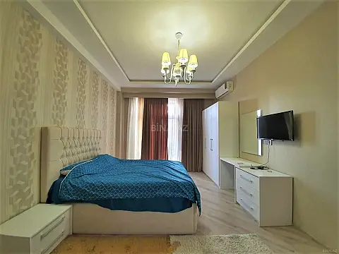 Kirayə verilir 3 otaqlı mənzil 120 m²