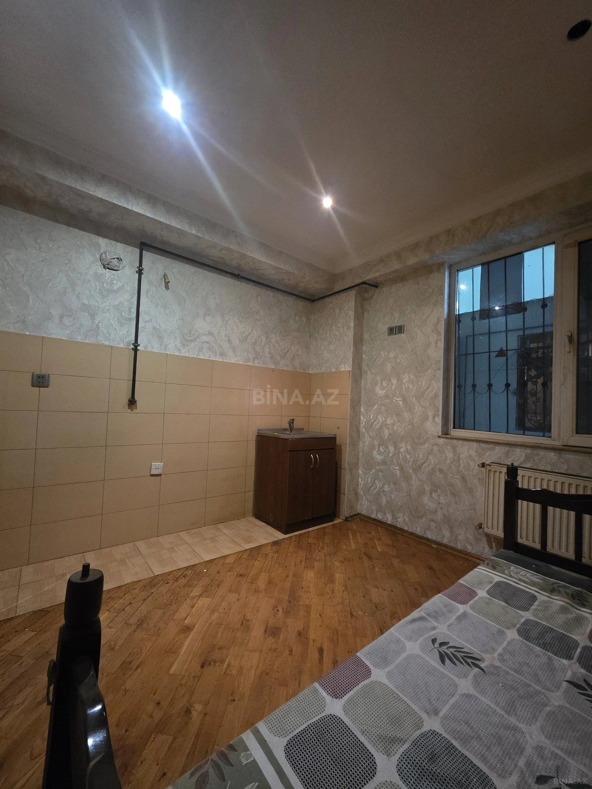 Satılır 2 otaqlı mənzil 82 m²
