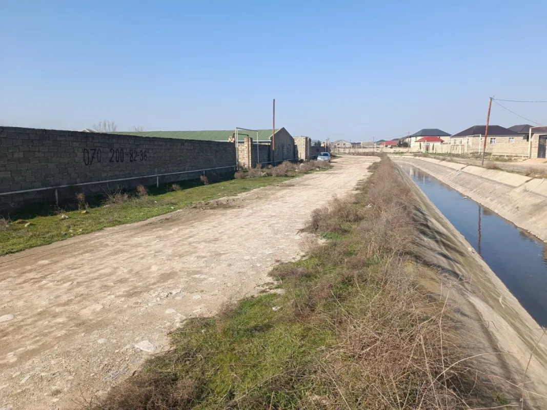 Satılır torpaq sahəsi 20 m²