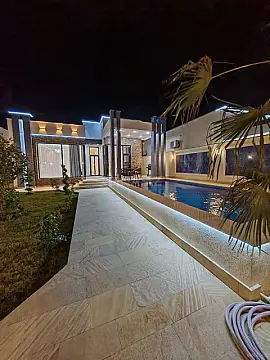 Satılır 4 otaqlı həyət evi 160 m²