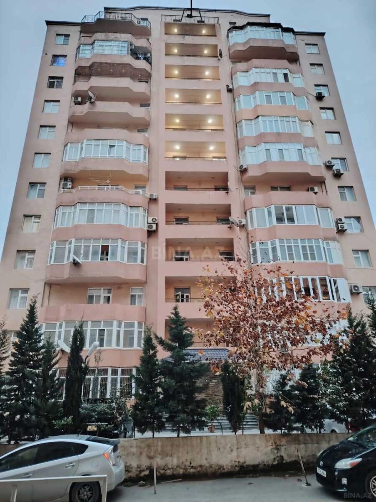 Satılır 2 otaqlı mənzil 57 m²