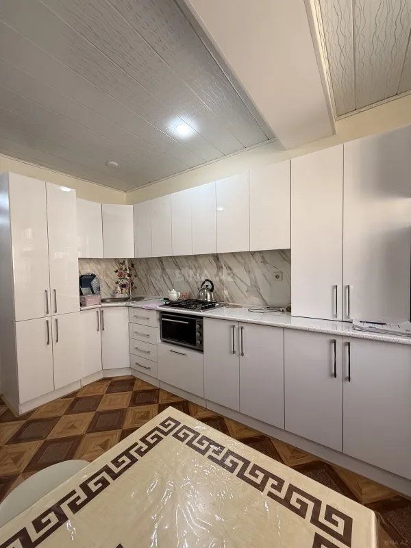 Satılır 4 otaqlı mənzil 85 m²