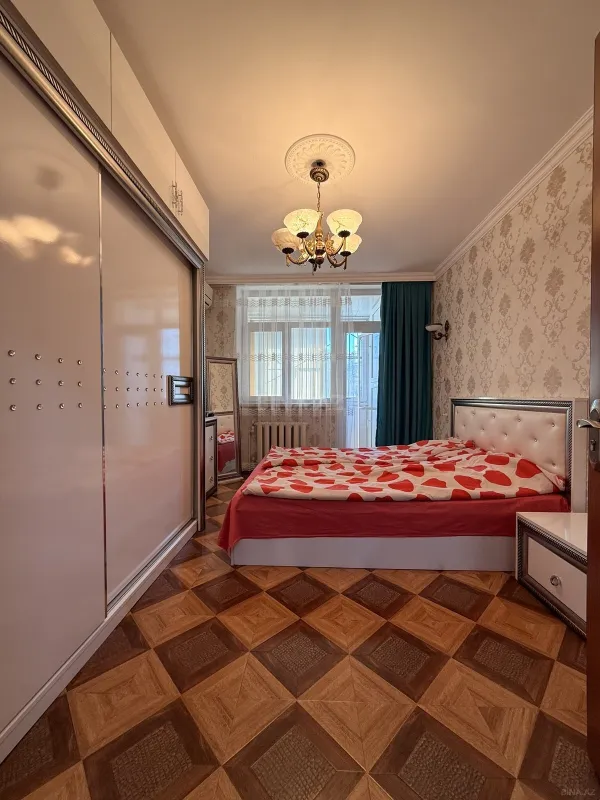 Satılır 4 otaqlı mənzil 85 m²