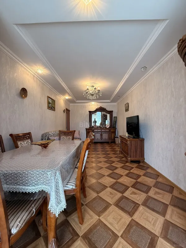 Satılır 4 otaqlı mənzil 85 m²