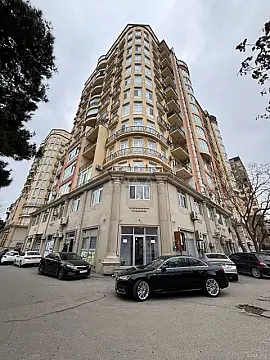 Satılır 3 otaqlı mənzil 80 m² — Bakı, 8-ci mikrorayon 3 otaq 80.00 m²