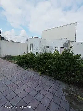 Satılır həyət evi 300 m²