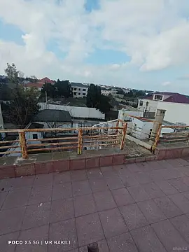 Satılır həyət evi 300 m²