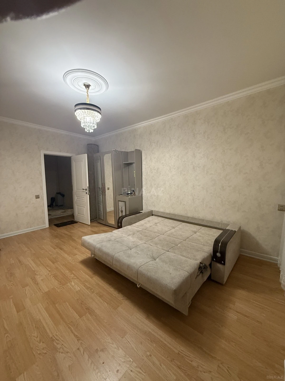 Satılır 1 otaqlı mənzil 50 m²