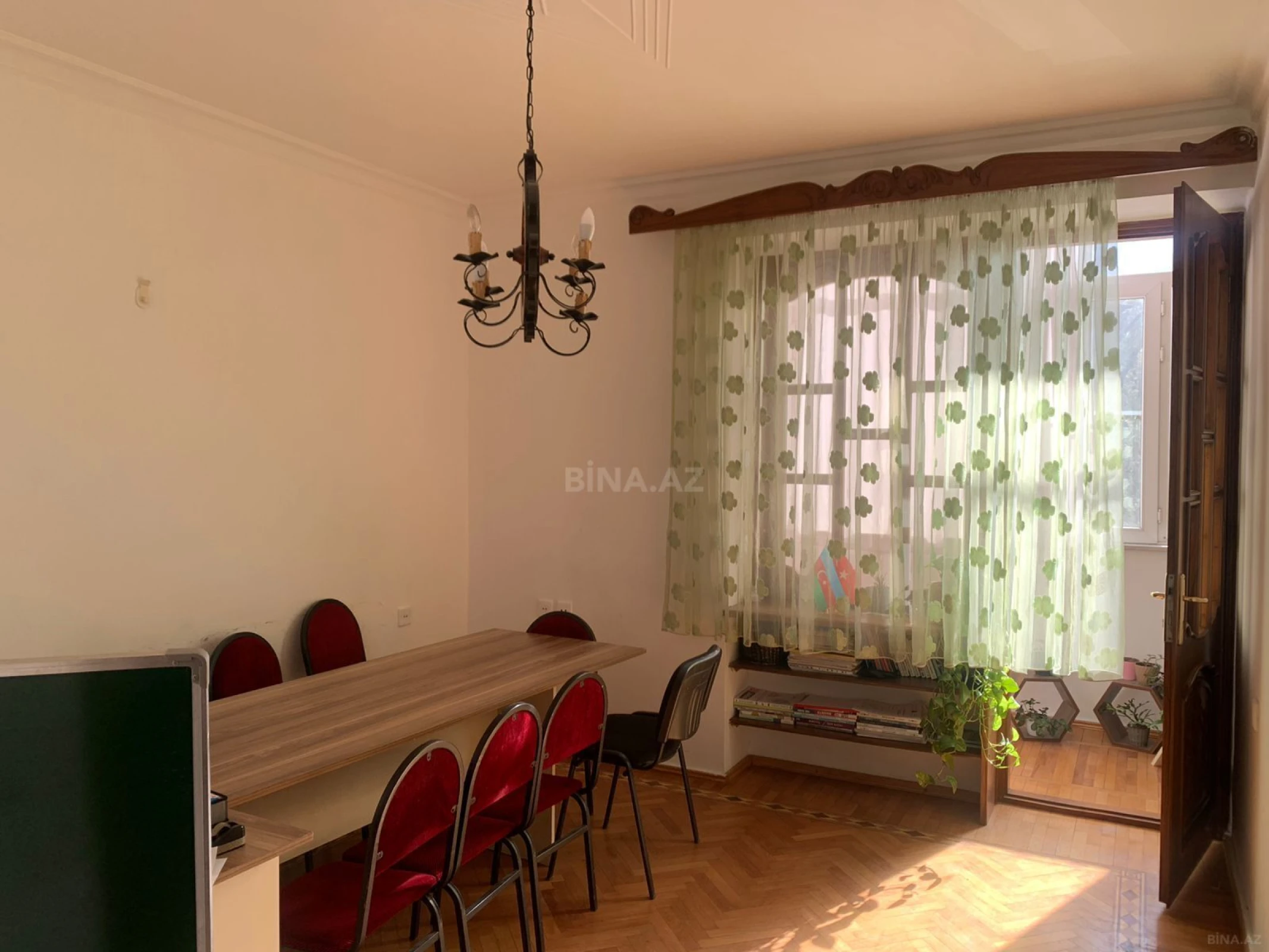 Kirayə verilir 5 otaqlı ofis 220 m²