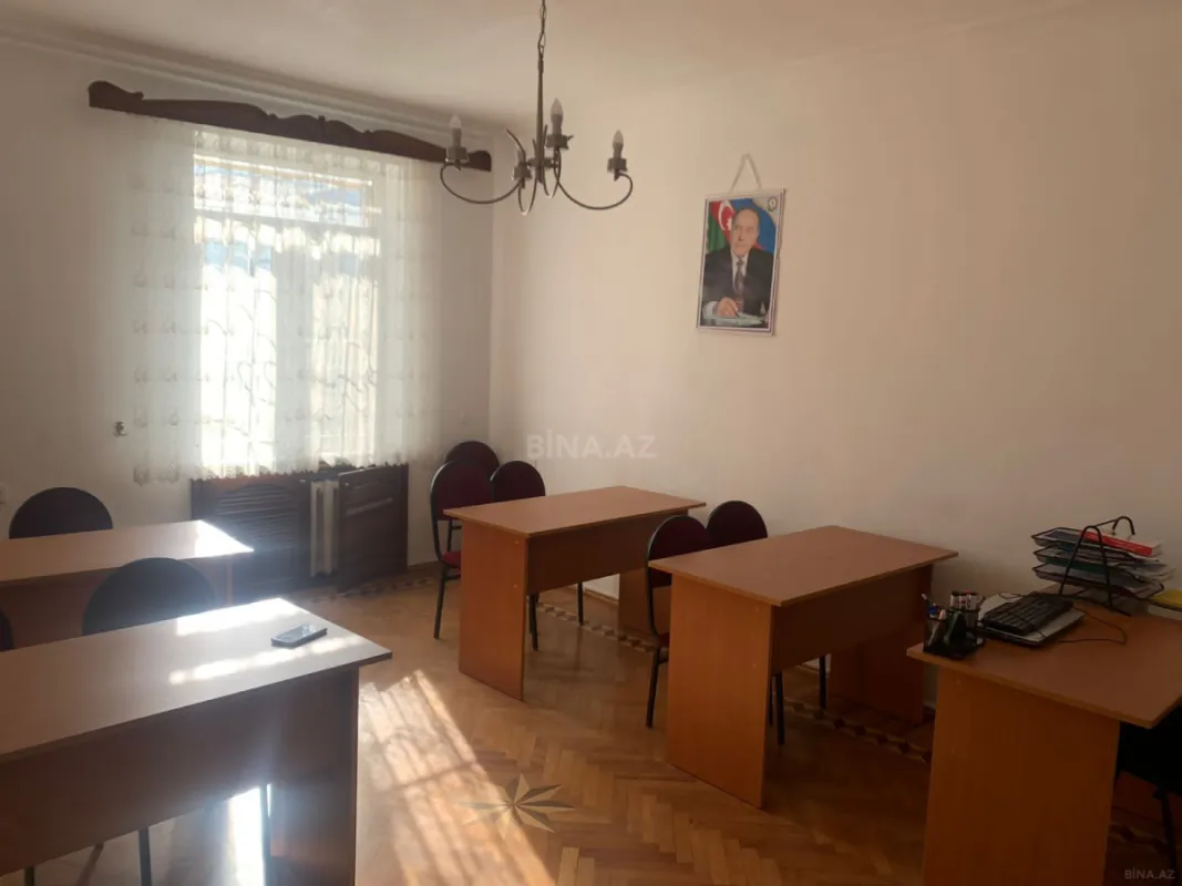 Kirayə verilir 5 otaqlı ofis 220 m²
