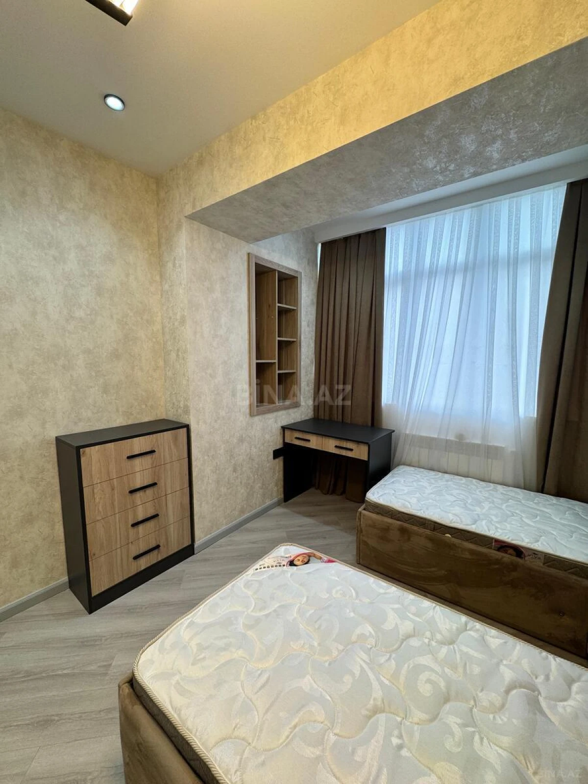 Satılır 3 otaqlı mənzil 90 m²