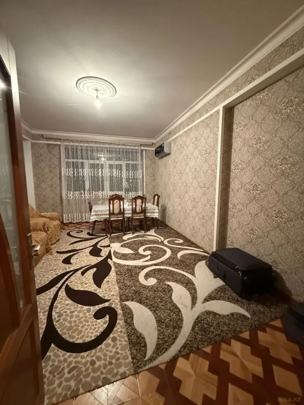 Satılır 2 otaqlı mənzil 75 m²