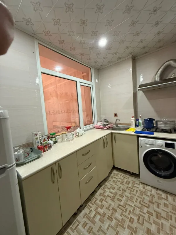 Satılır 2 otaqlı mənzil 75 m²