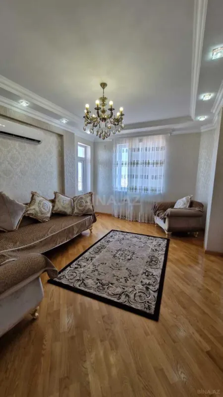 Satılır 3 otaqlı mənzil 110 m²