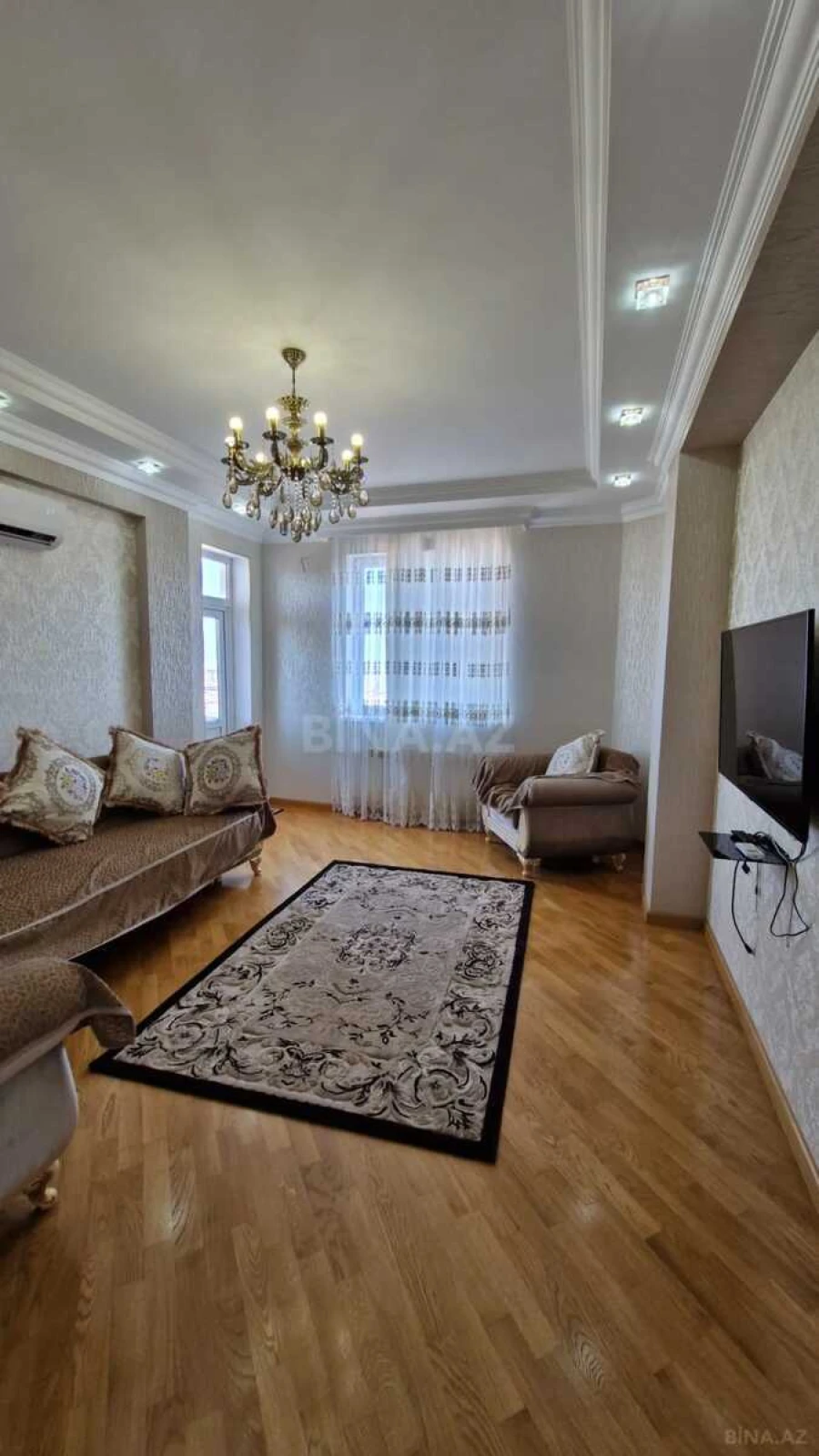 Satılır 3 otaqlı mənzil 110 m²