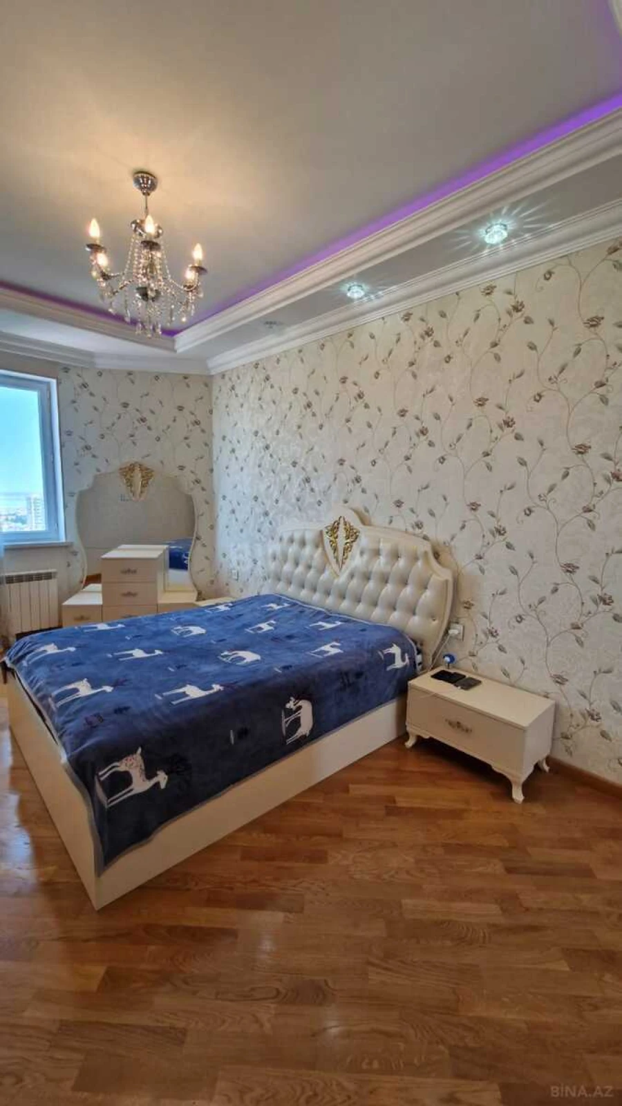 Satılır 3 otaqlı mənzil 110 m²