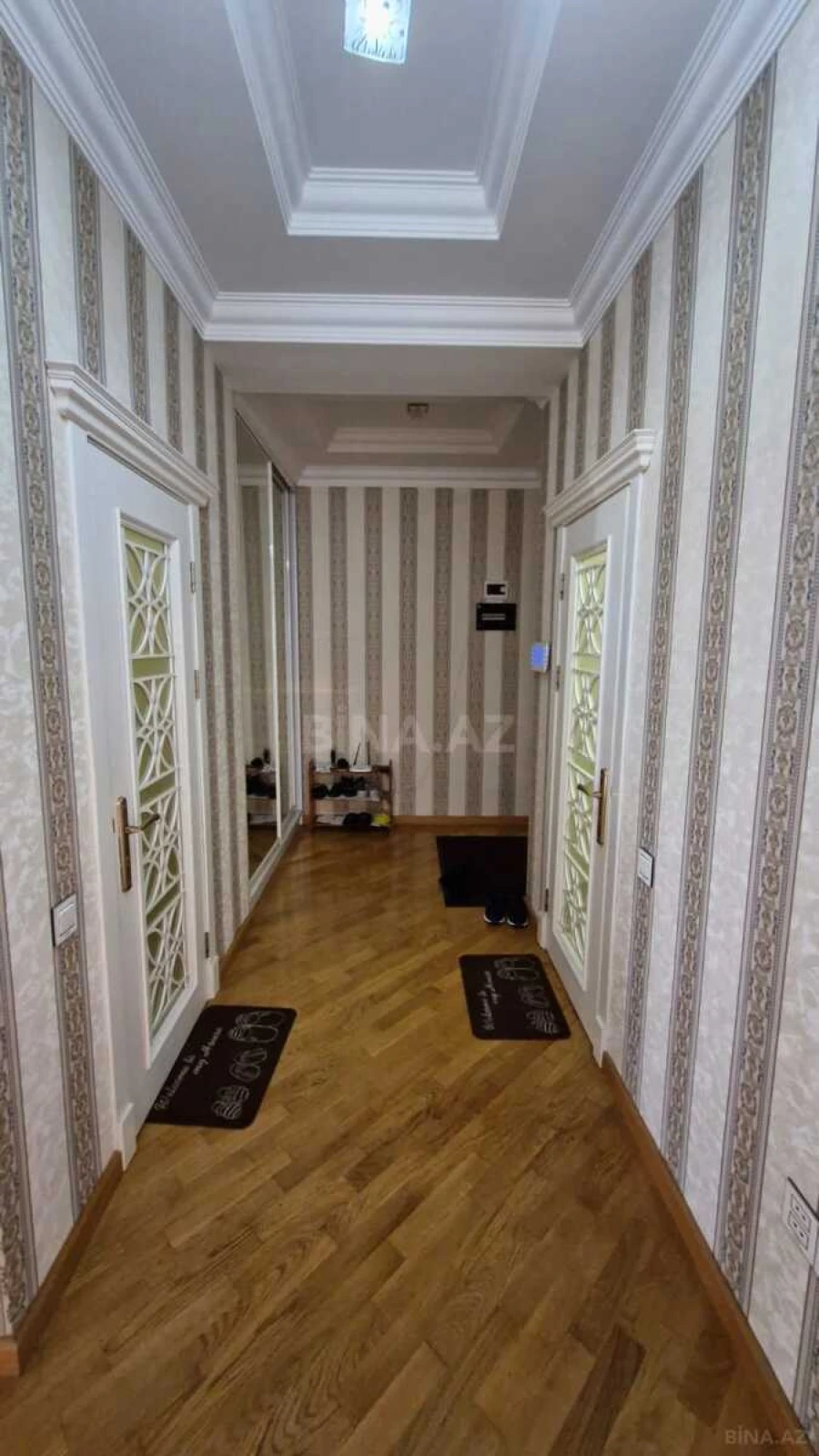 Satılır 3 otaqlı mənzil 110 m²