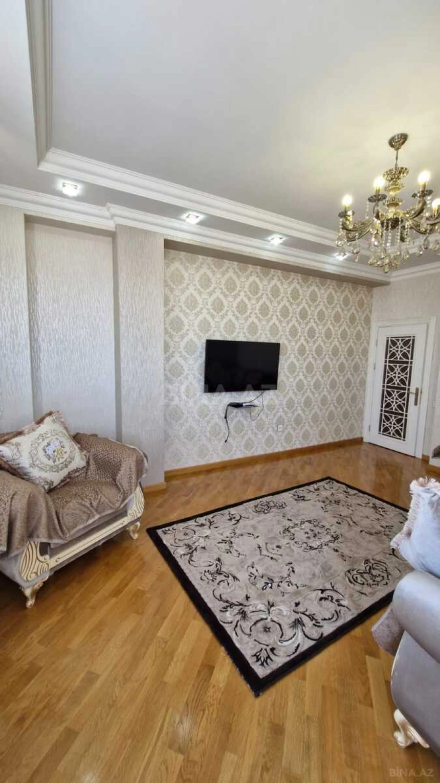Satılır 3 otaqlı mənzil 110 m²