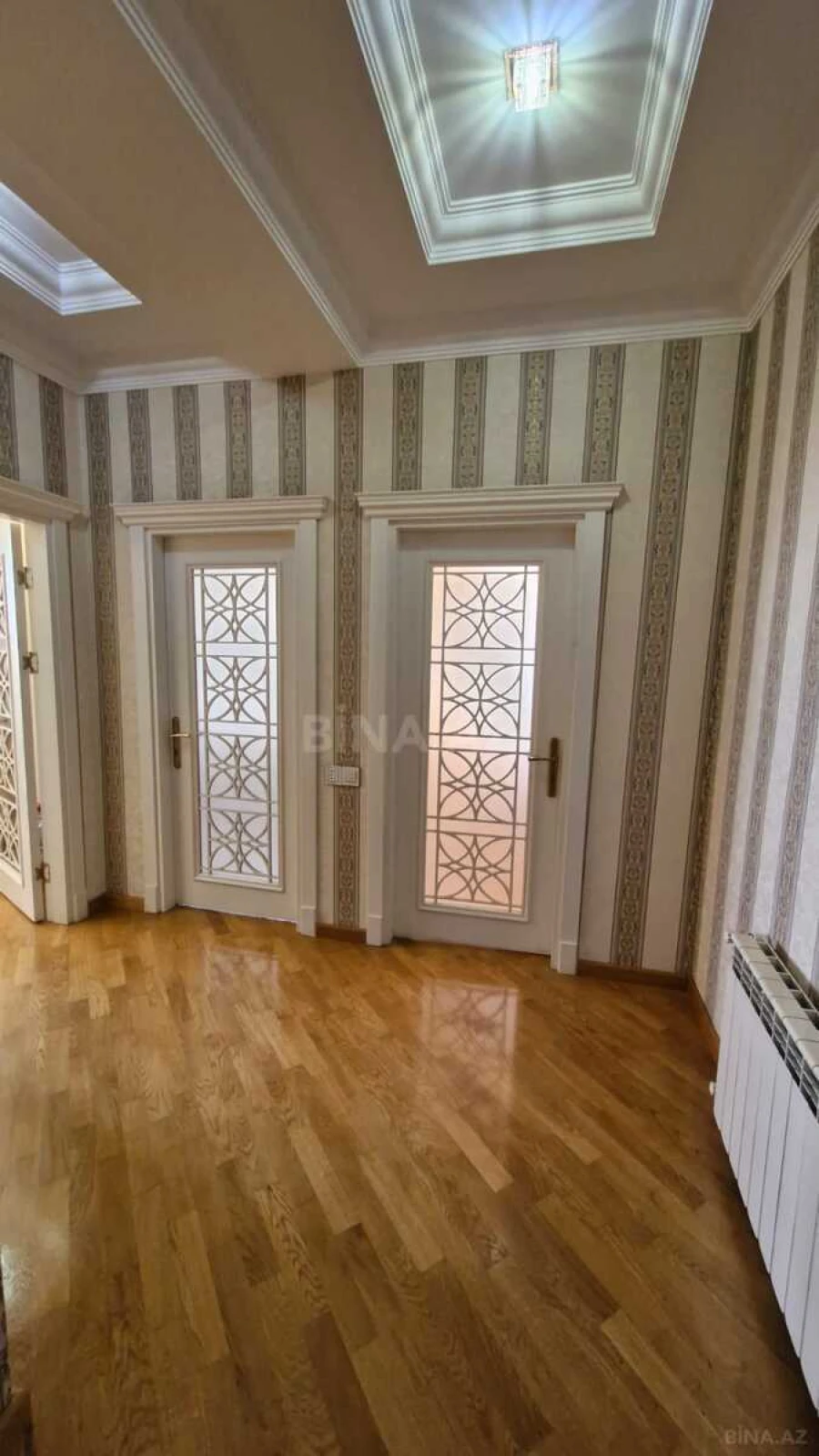Satılır 3 otaqlı mənzil 110 m²