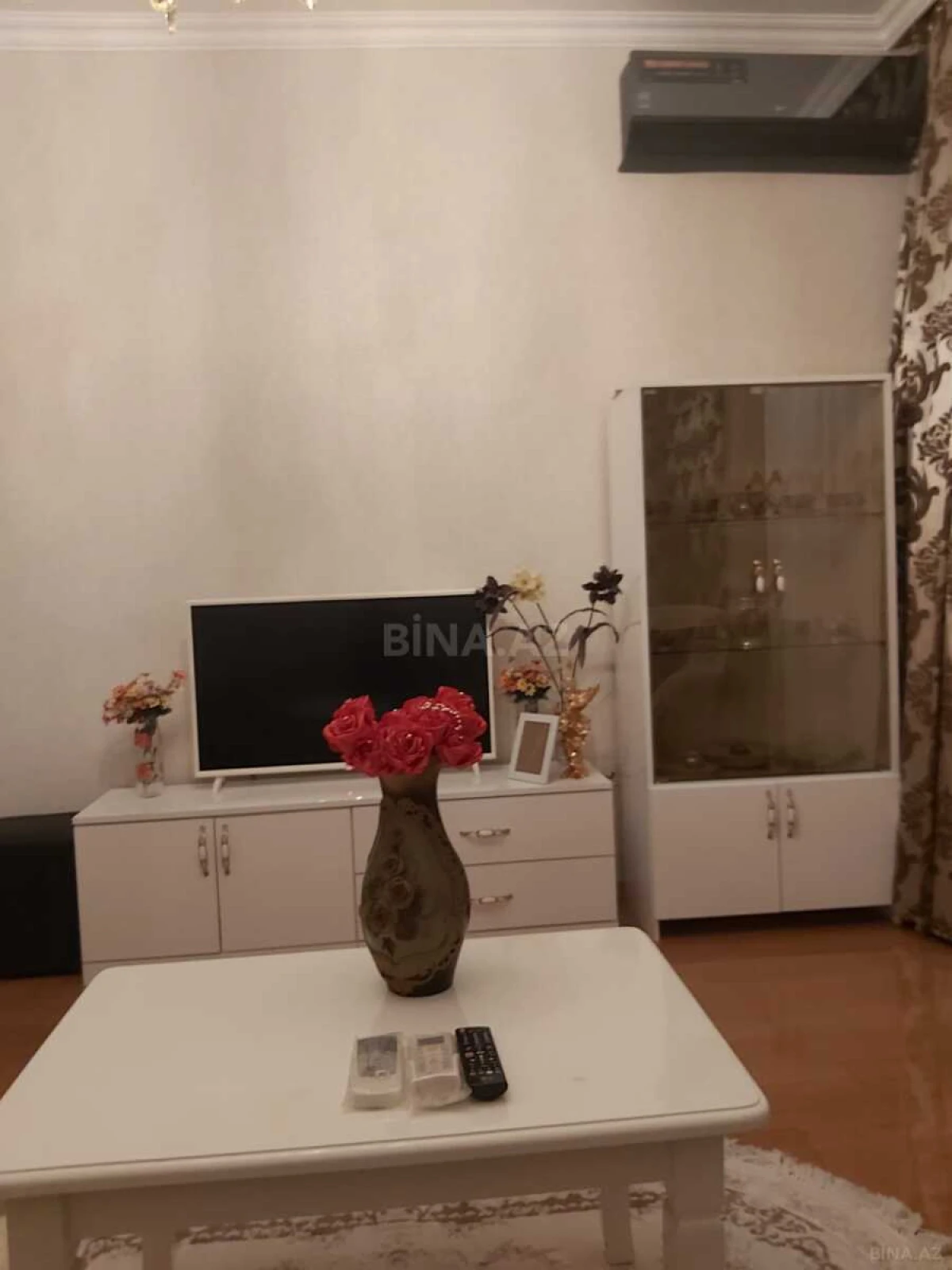 Kirayə verilir 2 otaqlı mənzil 60 m²