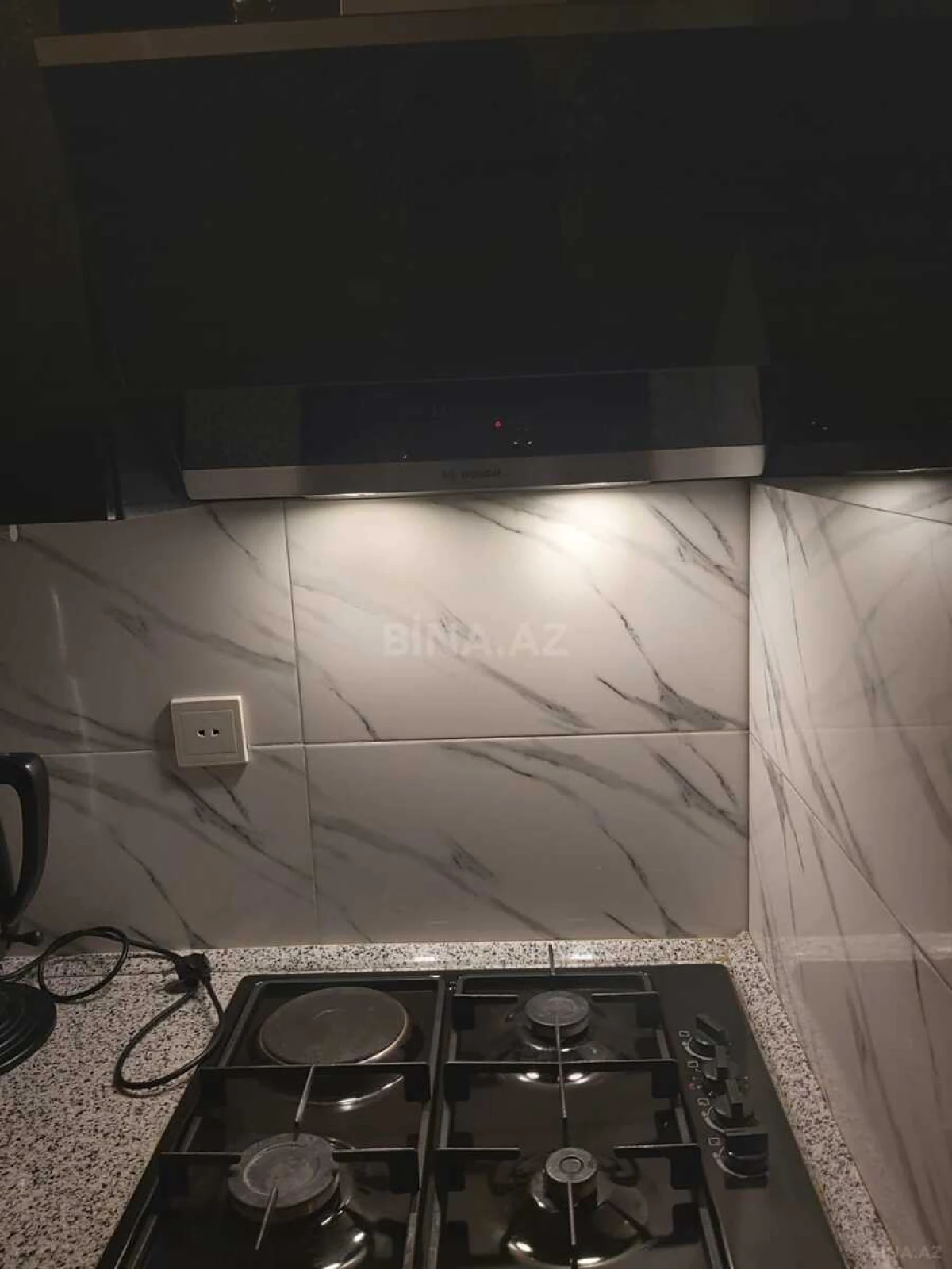 Kirayə verilir 2 otaqlı mənzil 60 m²