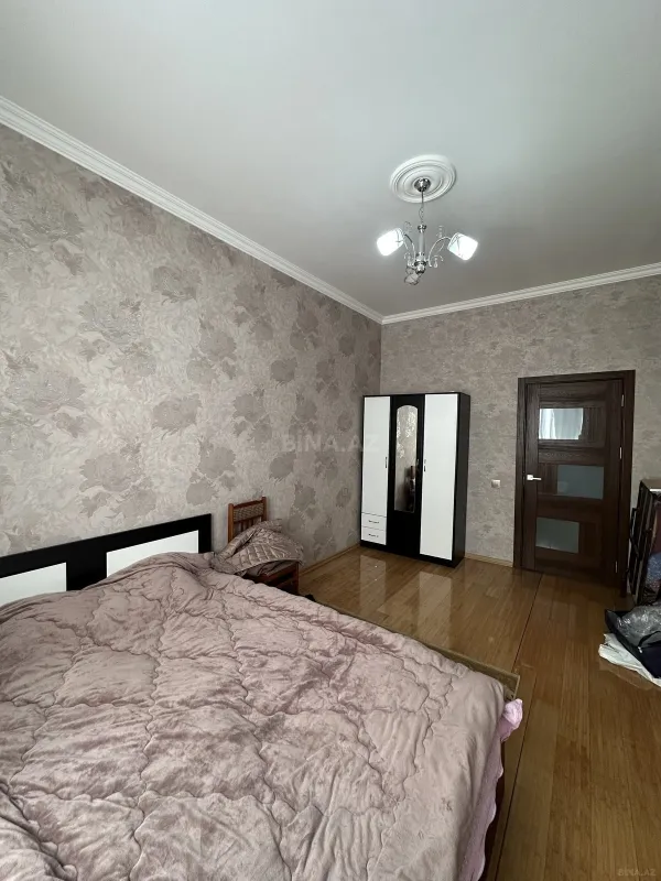Satılır 2 otaqlı mənzil 64 m²
