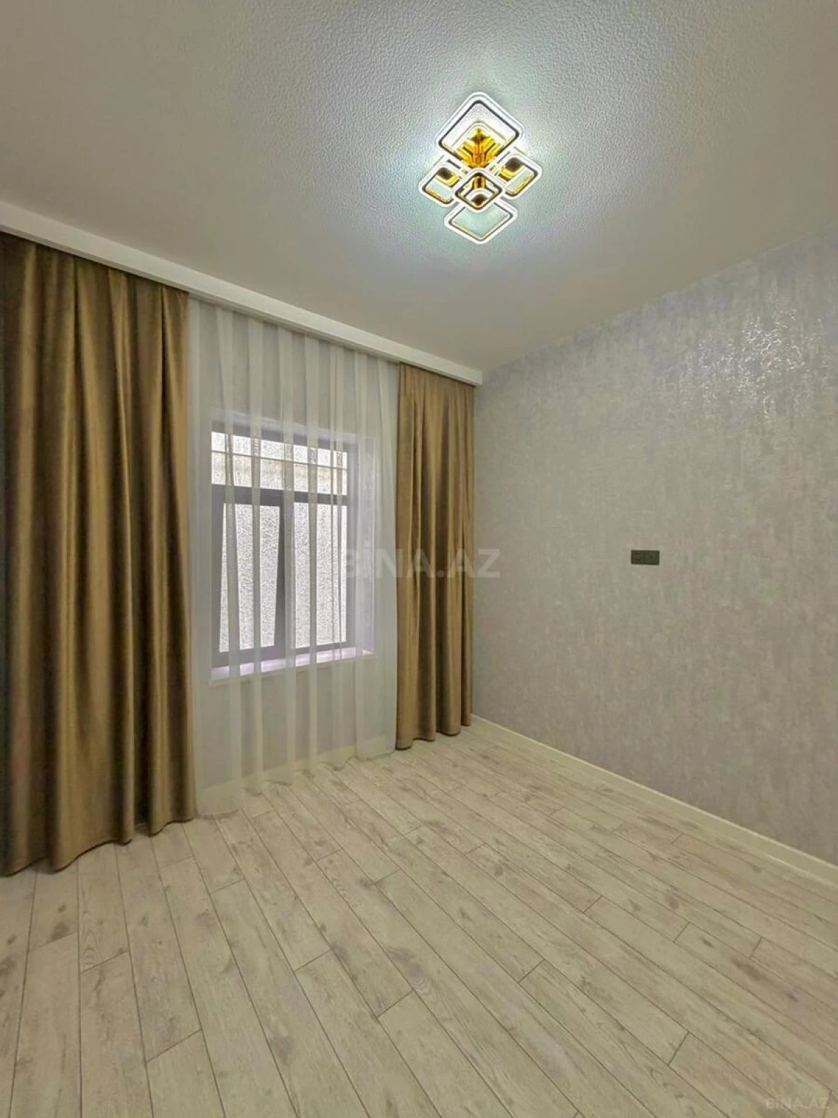Satılır 4 otaqlı həyət evi 170 m²