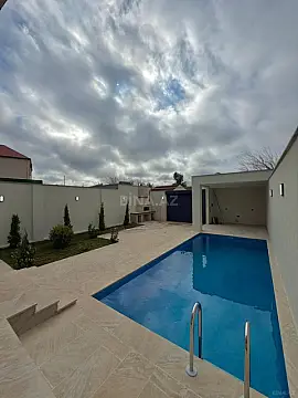 Satılır 4 otaqlı həyət evi 170 m²