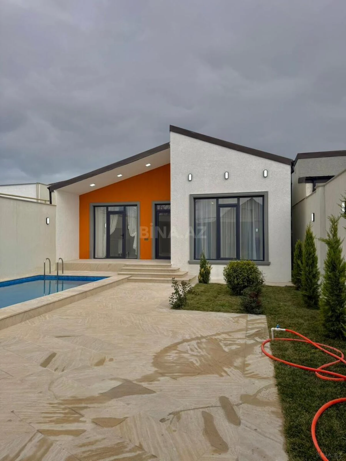 Satılır 4 otaqlı həyət evi 170 m²