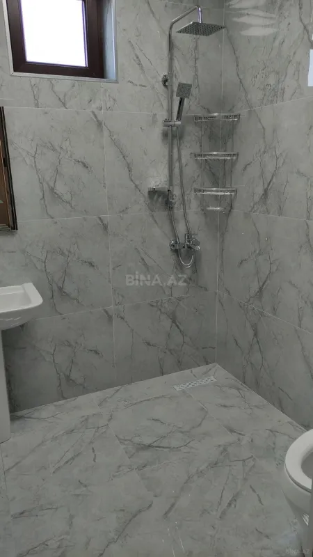 Satılır 6 otaqlı həyət evi 211 m²