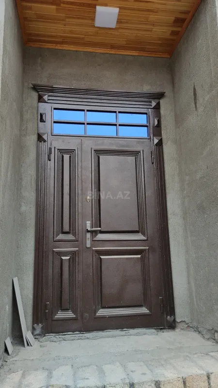 Satılır 6 otaqlı həyət evi 211 m²