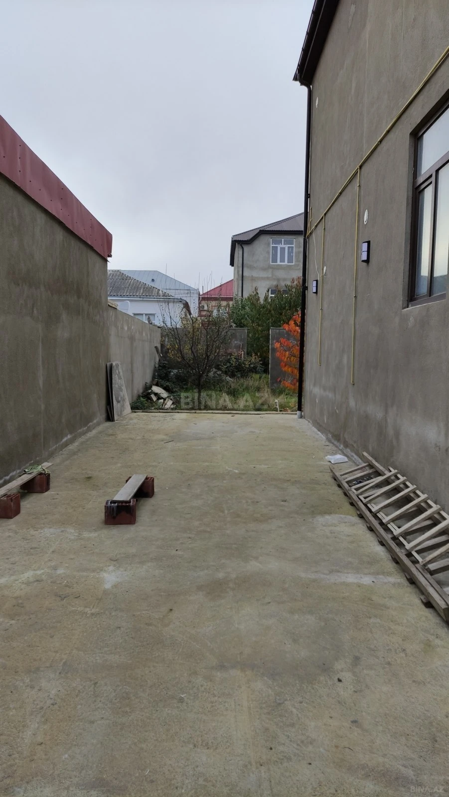 Satılır 6 otaqlı həyət evi 211 m²