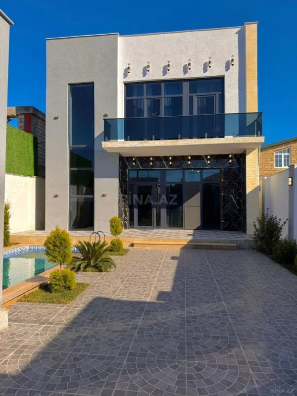 Satılır 4 otaqlı həyət evi 250 m²