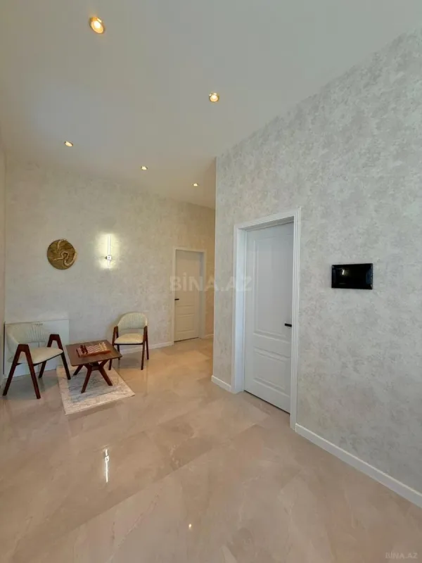 Satılır 4 otaqlı həyət evi 250 m²