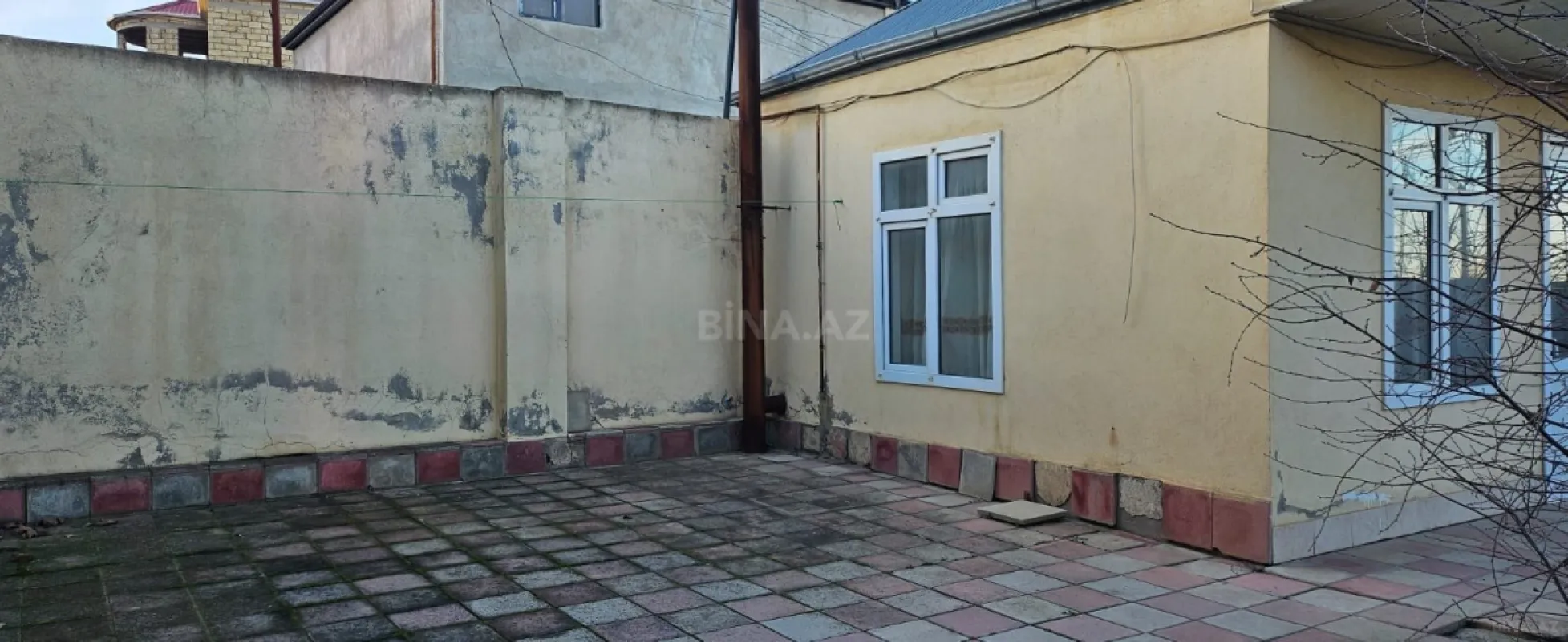 Satılır 5 otaqlı həyət evi 170 m²