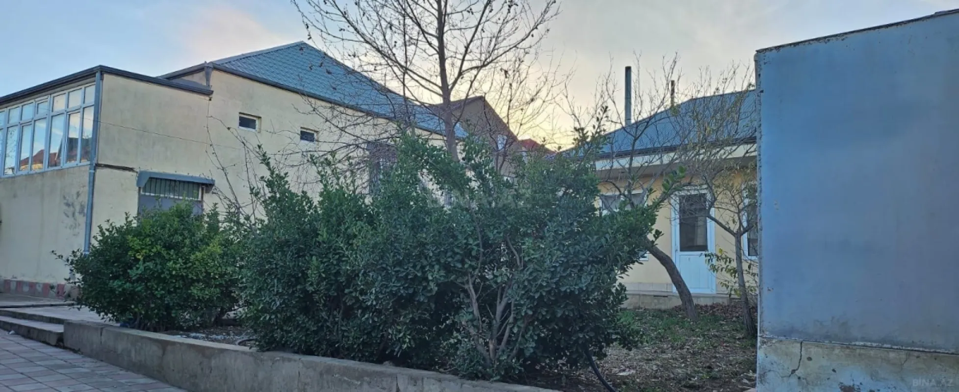 Satılır 5 otaqlı həyət evi 170 m²