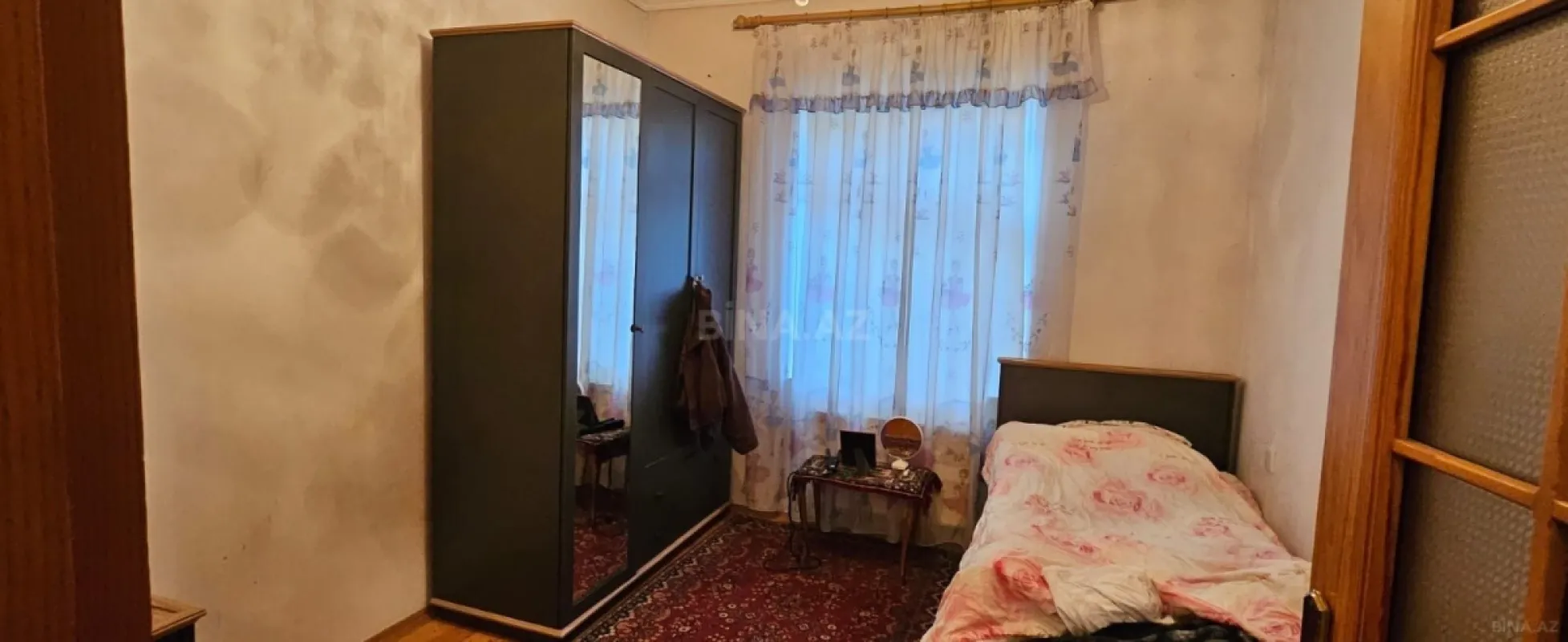 Satılır 5 otaqlı həyət evi 170 m²