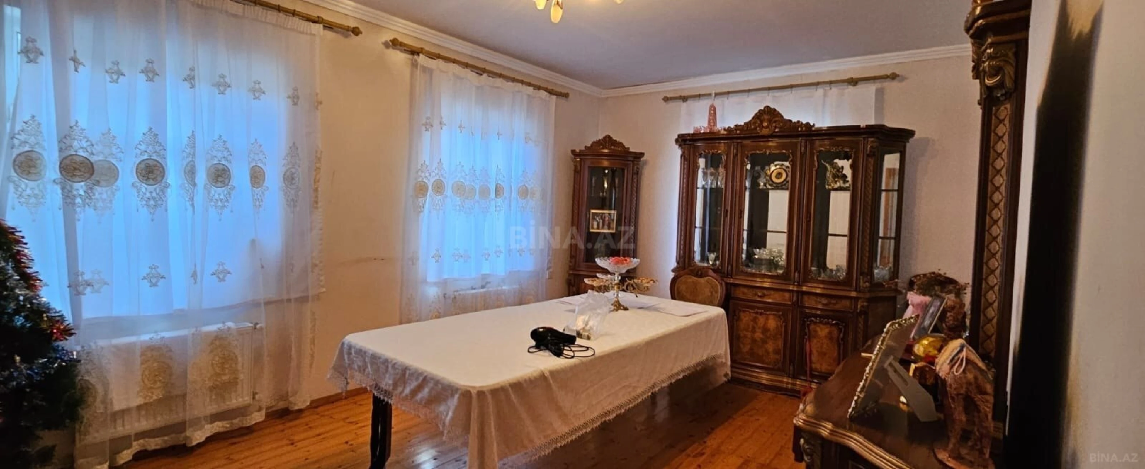 Satılır 5 otaqlı həyət evi 170 m²