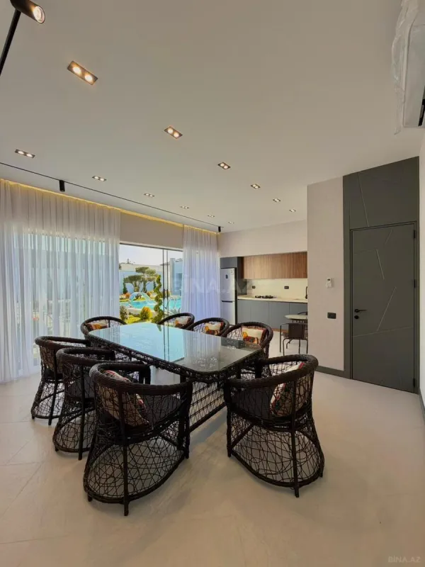 Satılır 5 otaqlı həyət evi 260 m²