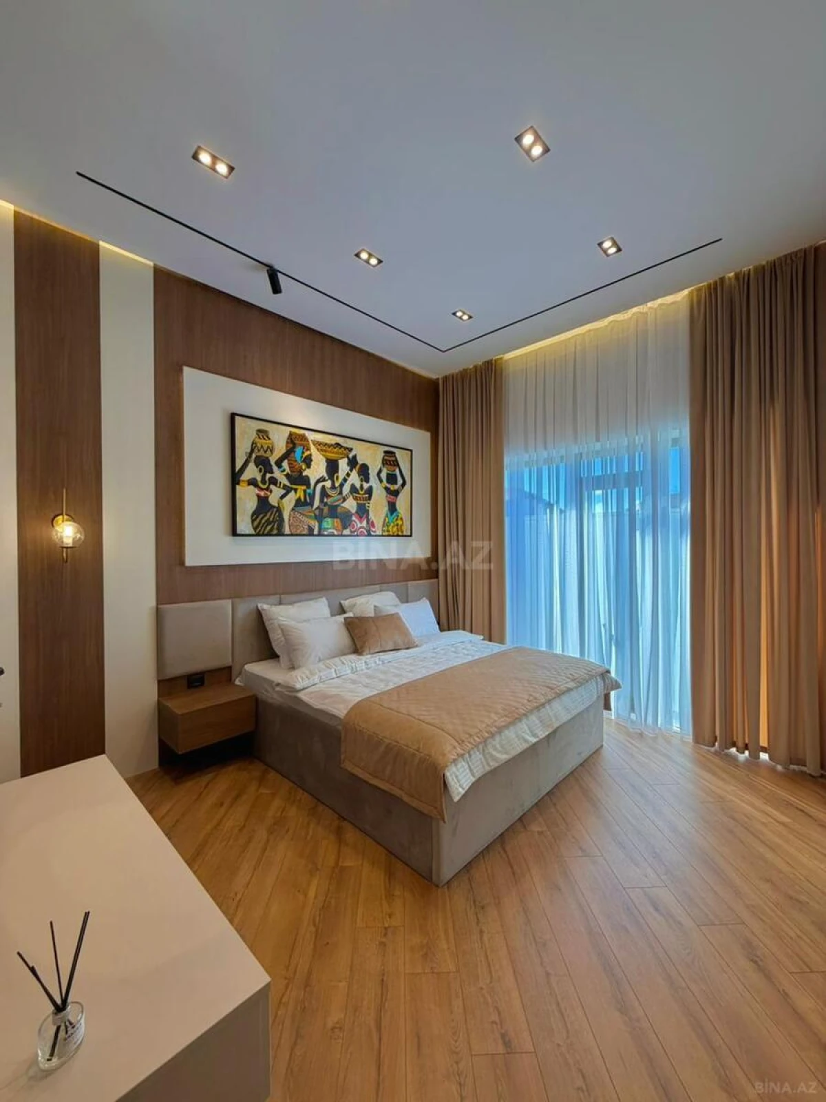 Satılır 5 otaqlı həyət evi 260 m²