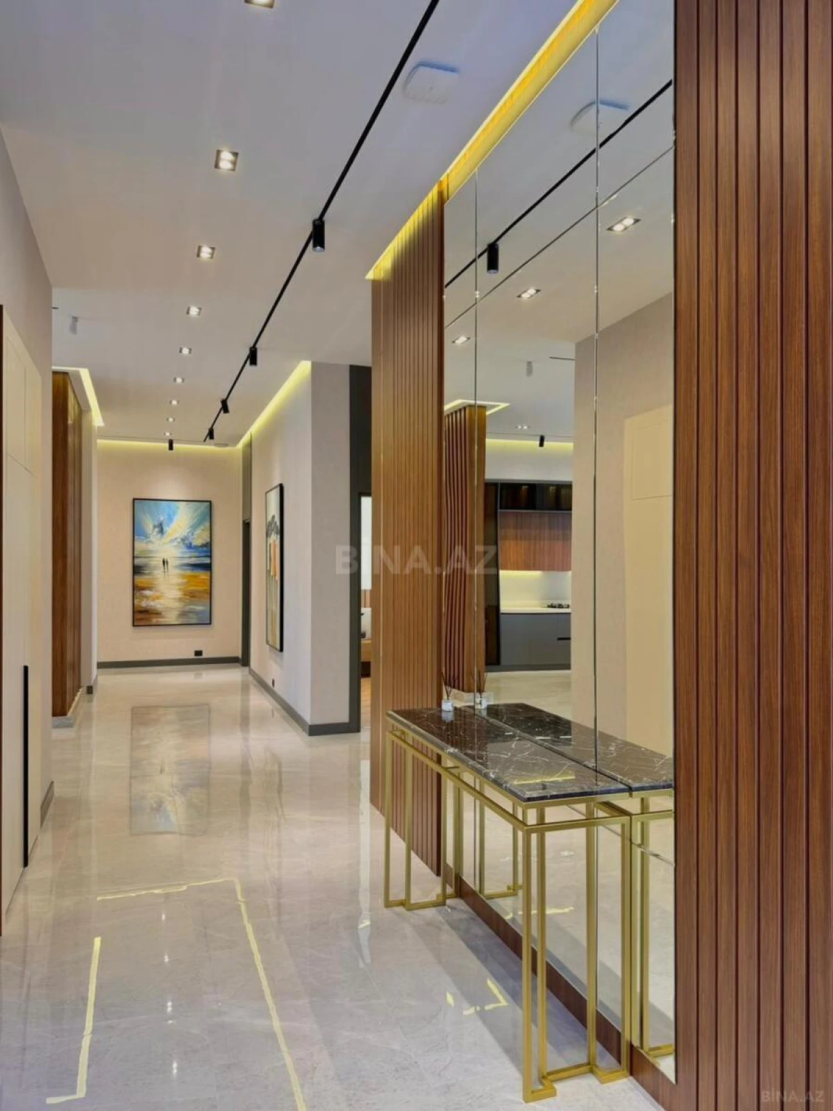 Satılır 5 otaqlı həyət evi 260 m²