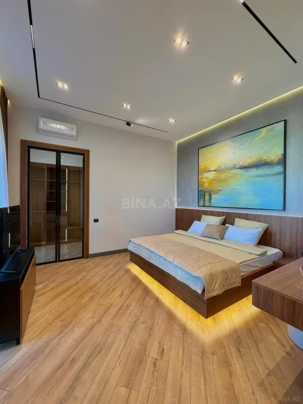 Satılır 5 otaqlı həyət evi 260 m²