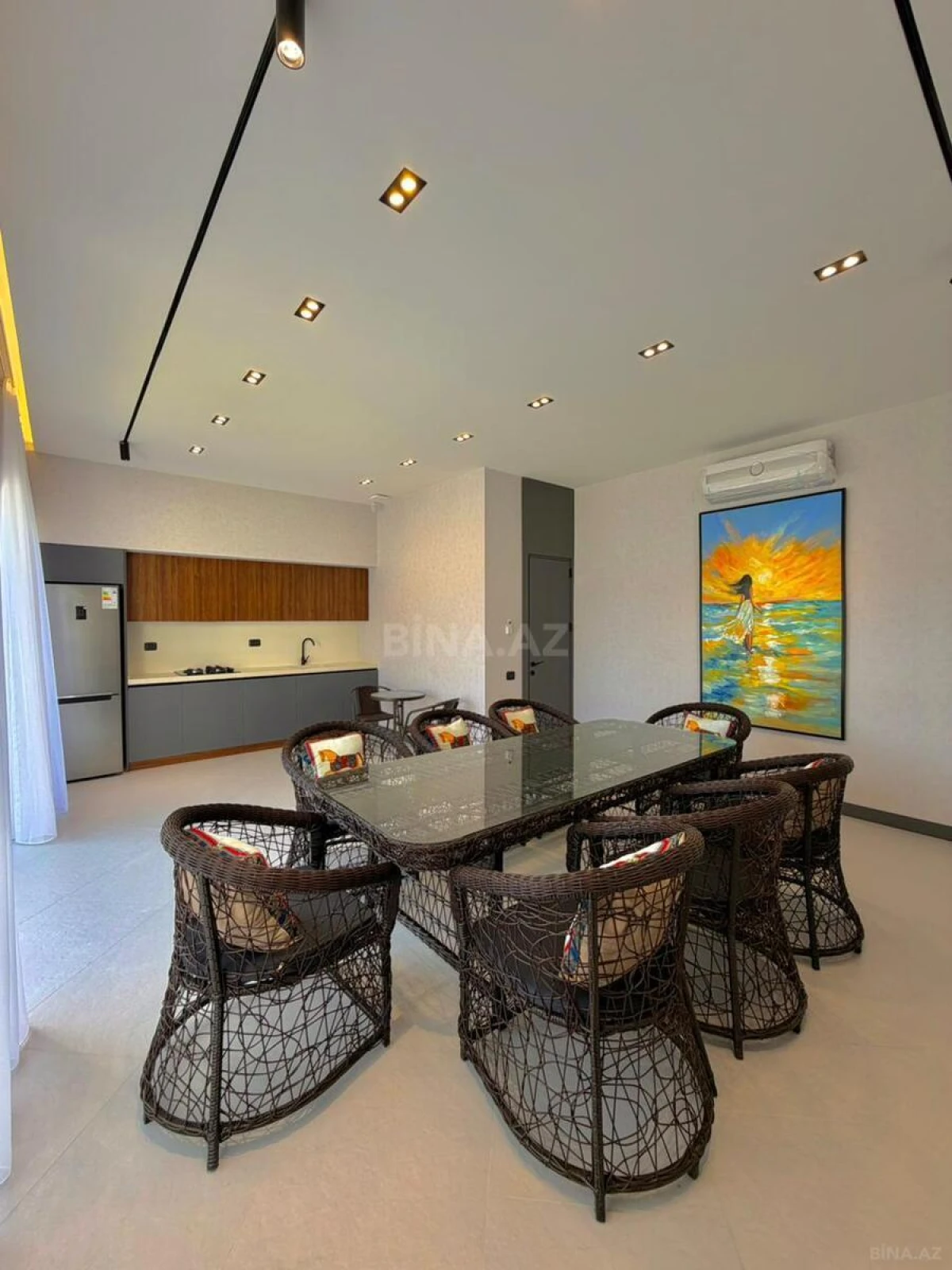 Satılır 5 otaqlı həyət evi 260 m²