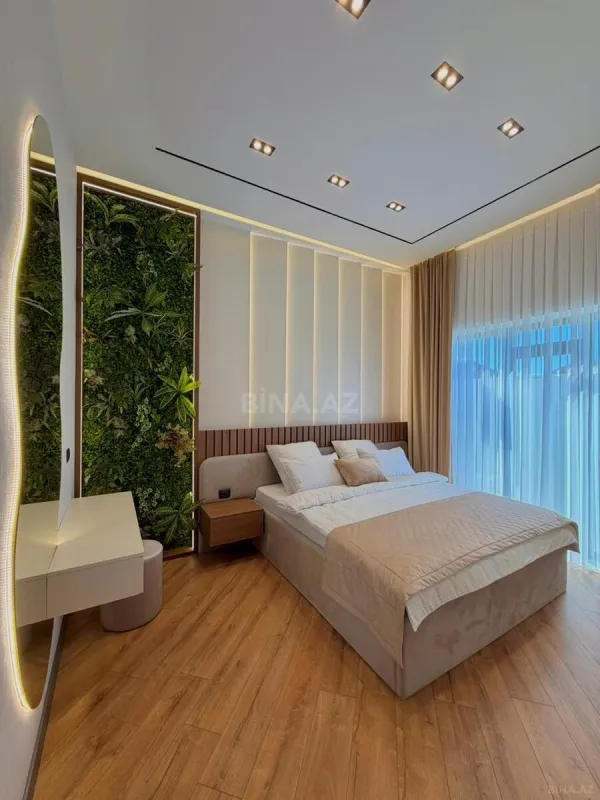 Satılır 5 otaqlı həyət evi 260 m²