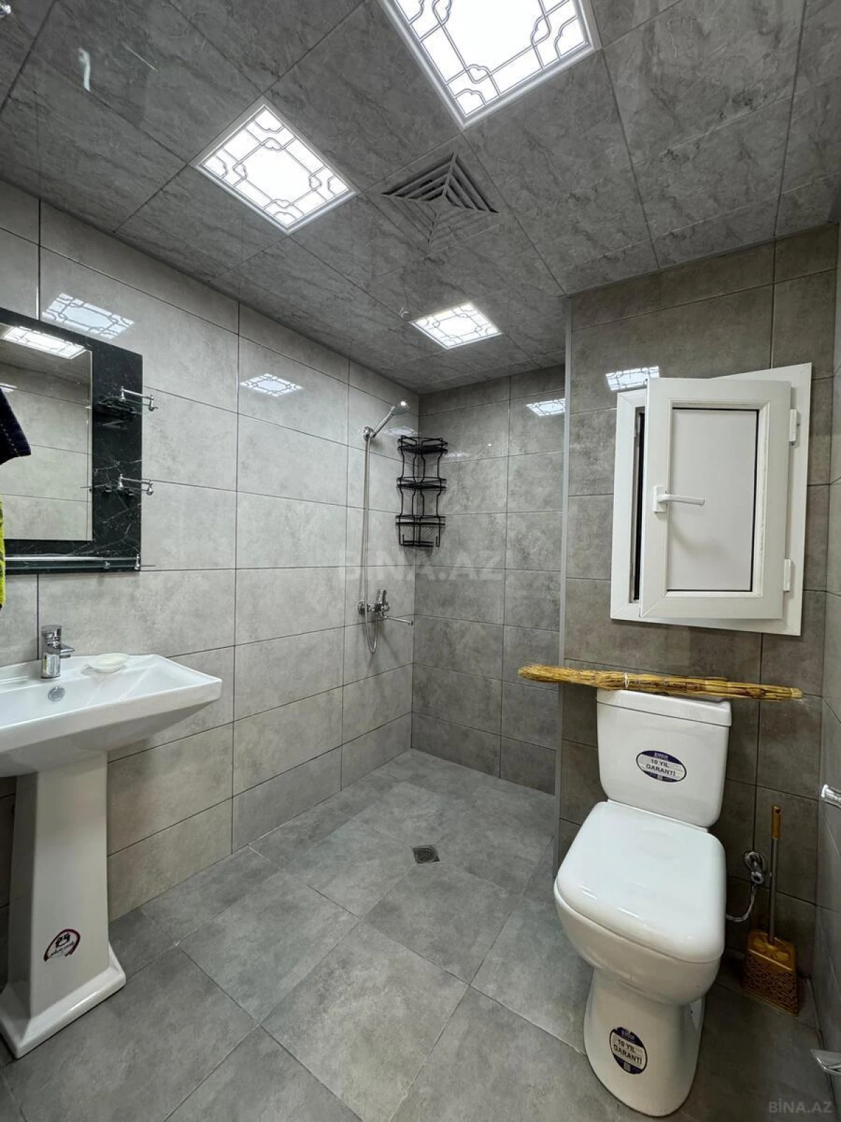 Satılır 2 otaqlı mənzil 45 m²