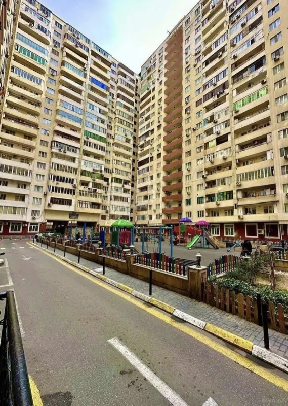 Kirayə verilir 3 otaqlı mənzil 92 m²